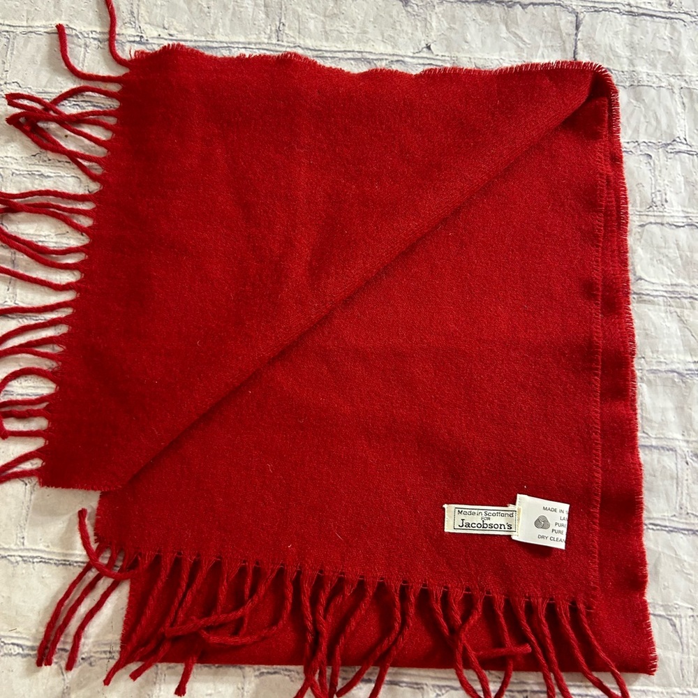 VINTAGE JACOBSON’S MADE IN SCOTLAND LAMBSWOOL DARK RED FRINGE OBLONG SCARF O/S